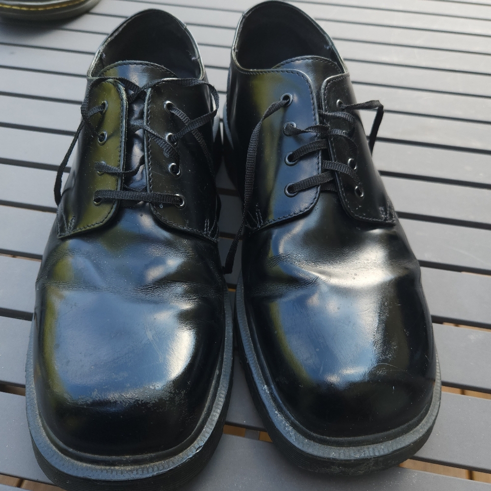 Doc Marten black leather oxfords